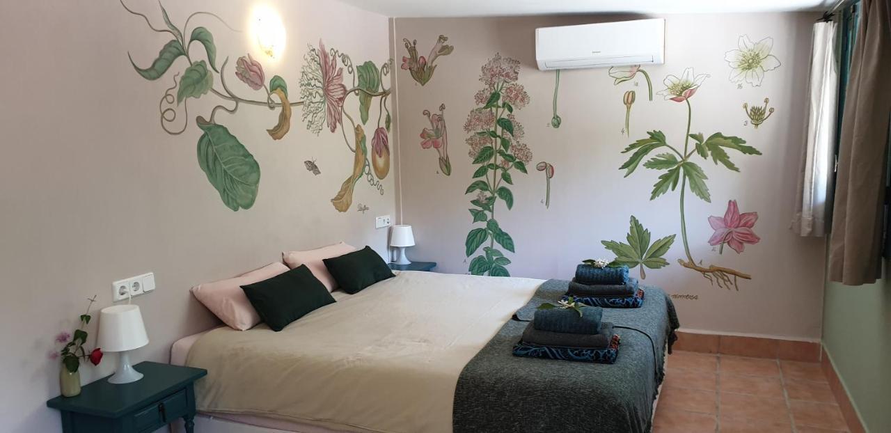 Vegan Guesthouse Finca Pereila Коін Екстер'єр фото