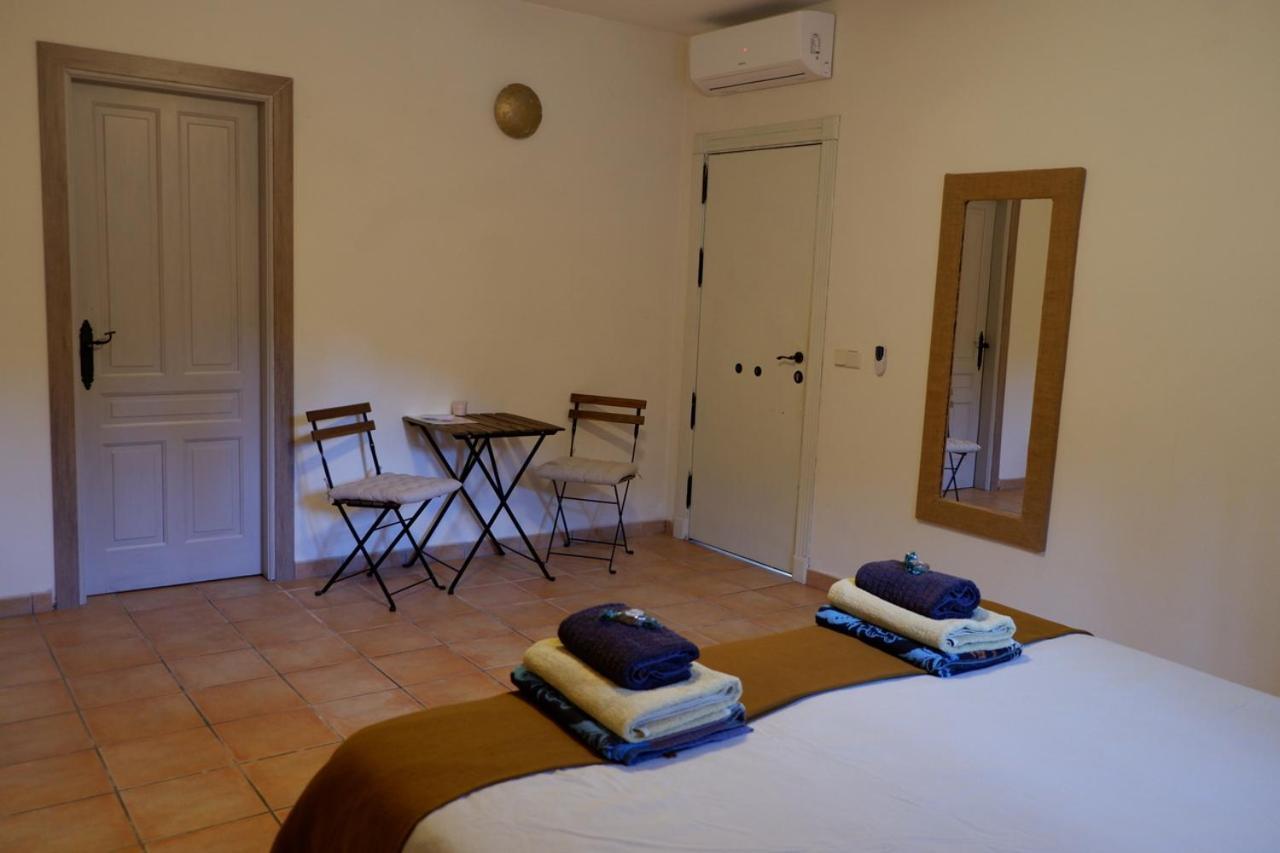 Vegan Guesthouse Finca Pereila Коін Екстер'єр фото